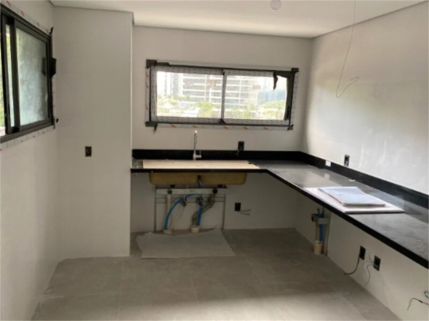 Apartamento à venda com 4 suítes em Jardim Morumbi, São Paulo, SP
