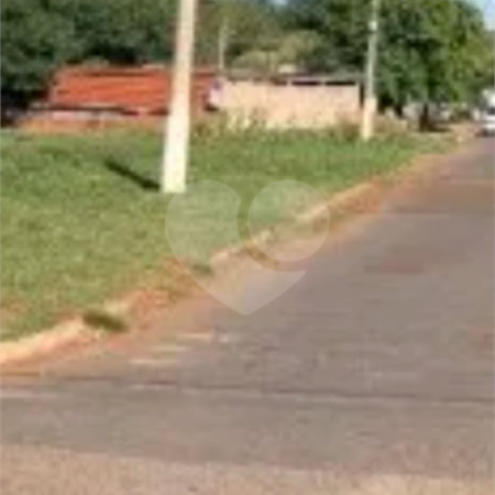 Terreno à venda no Centro, Jardim, MS
