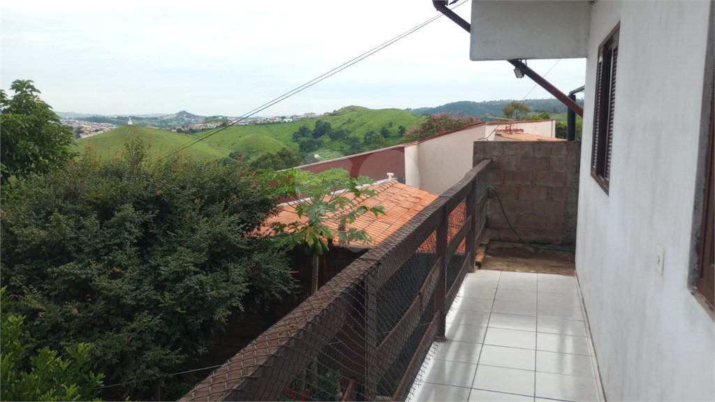 Casa à venda com 3 quartos em Colina dos Pinheiros, Valinhos, SP