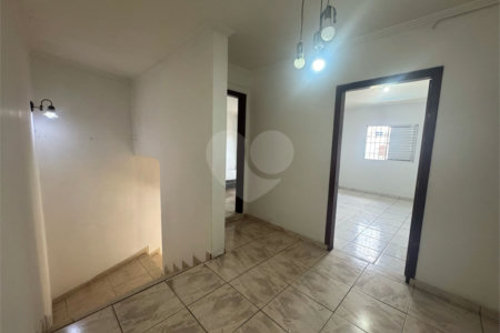 Casa à venda com 4 quartos, sendo 2 suítes, em Jardim Bela Vista, Guarulhos, SP