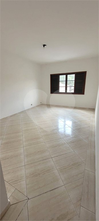 Sobrado à venda com 3 quartos, sendo 1 suíte, em Horto, São Paulo, SP