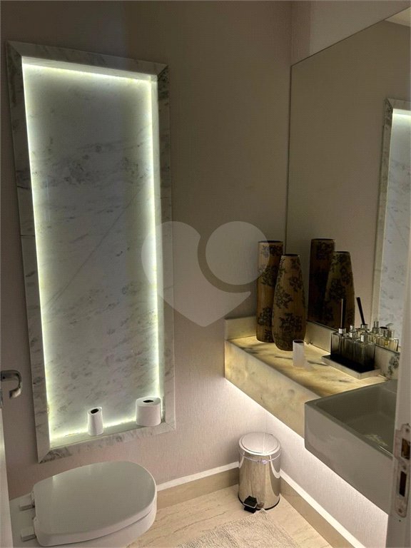Apartamento à venda com 3 quartos, sendo 1 suíte, em Vila Anastácio, São Paulo, SP