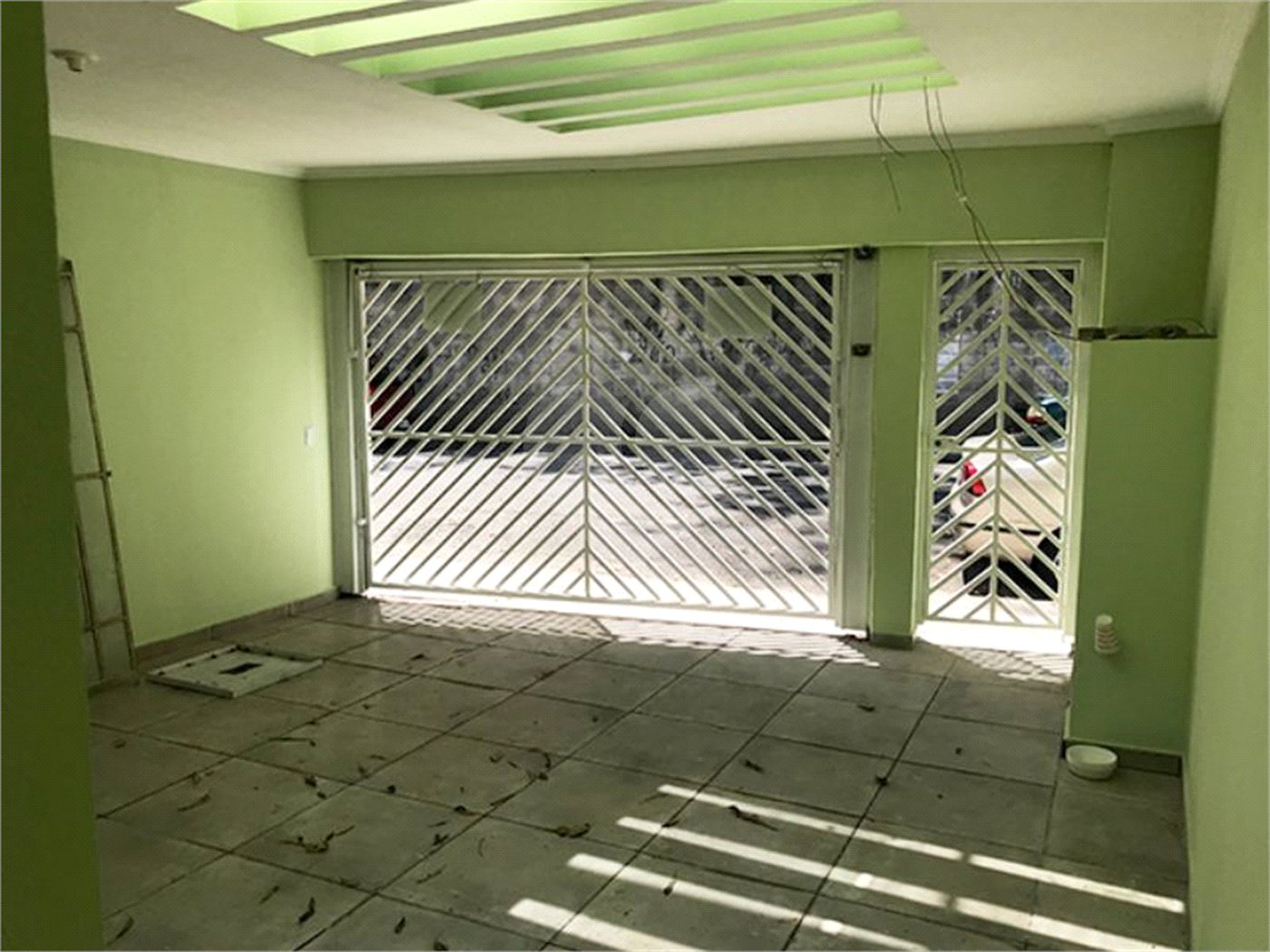 Casa à venda com 3 quartos, sendo 1 suíte, em Interlagos, São Paulo, SP