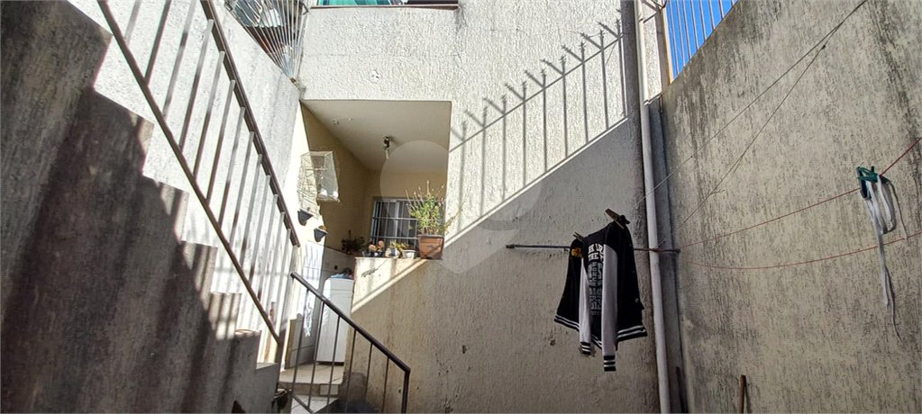 Sobrado à venda com 4 quartos, sendo 1 suíte, em Vila Dom Pedro Ii, São Paulo, SP