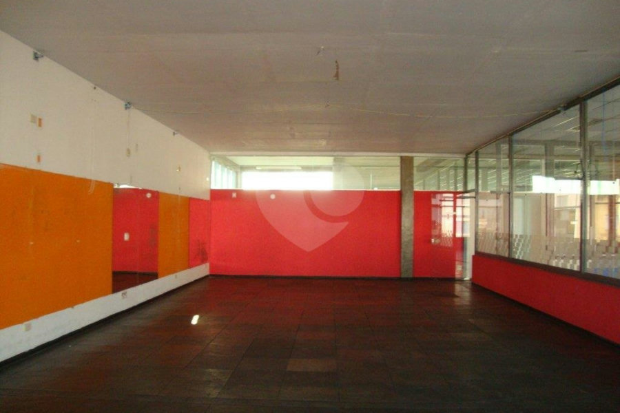 Prédio à venda em Santana, São Paulo, SP