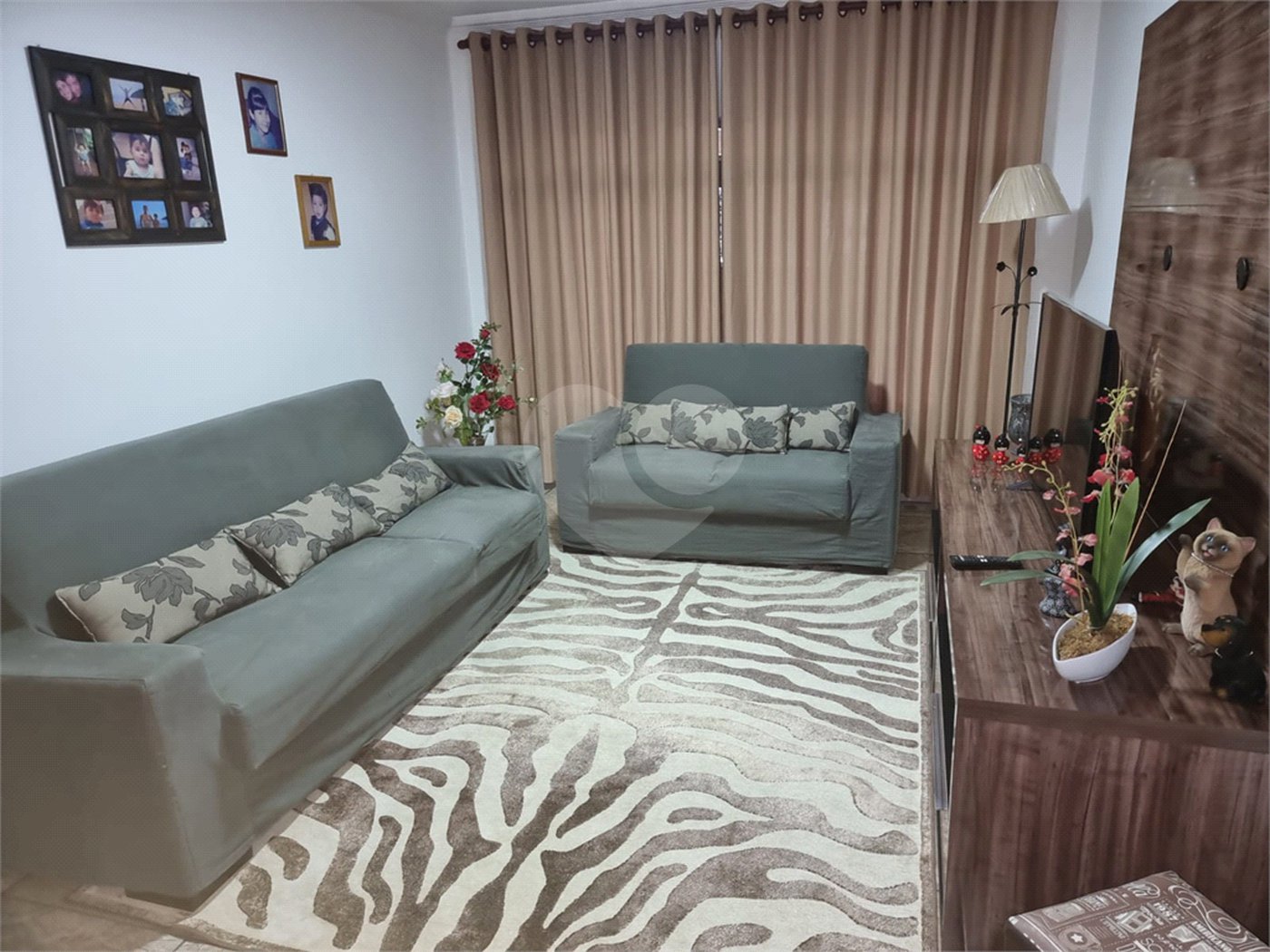 Sobrado à venda com 3 quartos, sendo 1 suíte,  em Jardim Campo Limpo, São Paulo, SP