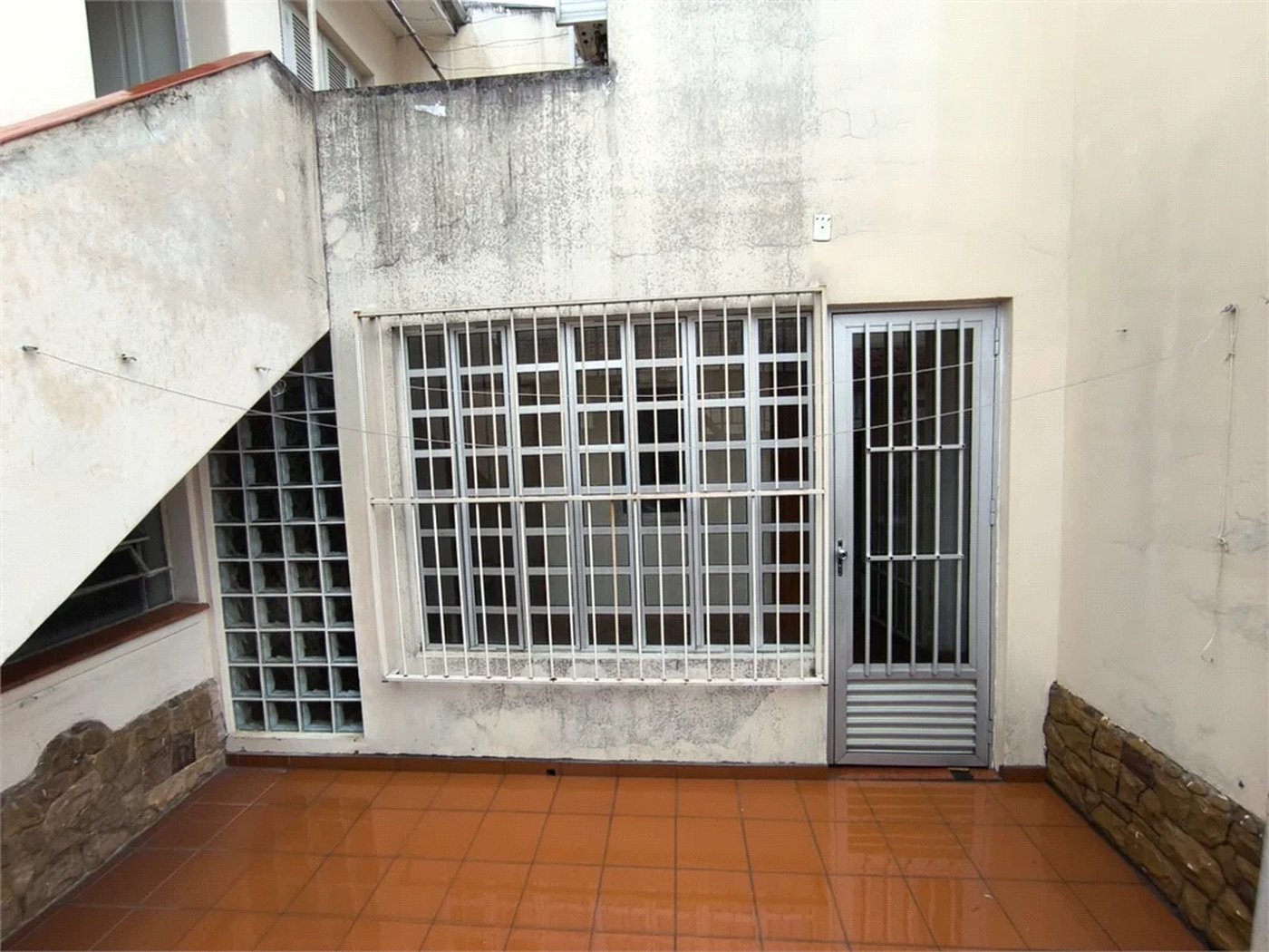 Sobrado à venda com 5 quartos, sendo 1 suíte, em Jardim Trussardi, São Paulo, SP