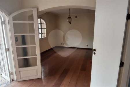 Casa à venda ou para alugar com 3 quartos, sendo 1 suíte,  em Jardim Santa Rosália, Sorocaba, SP