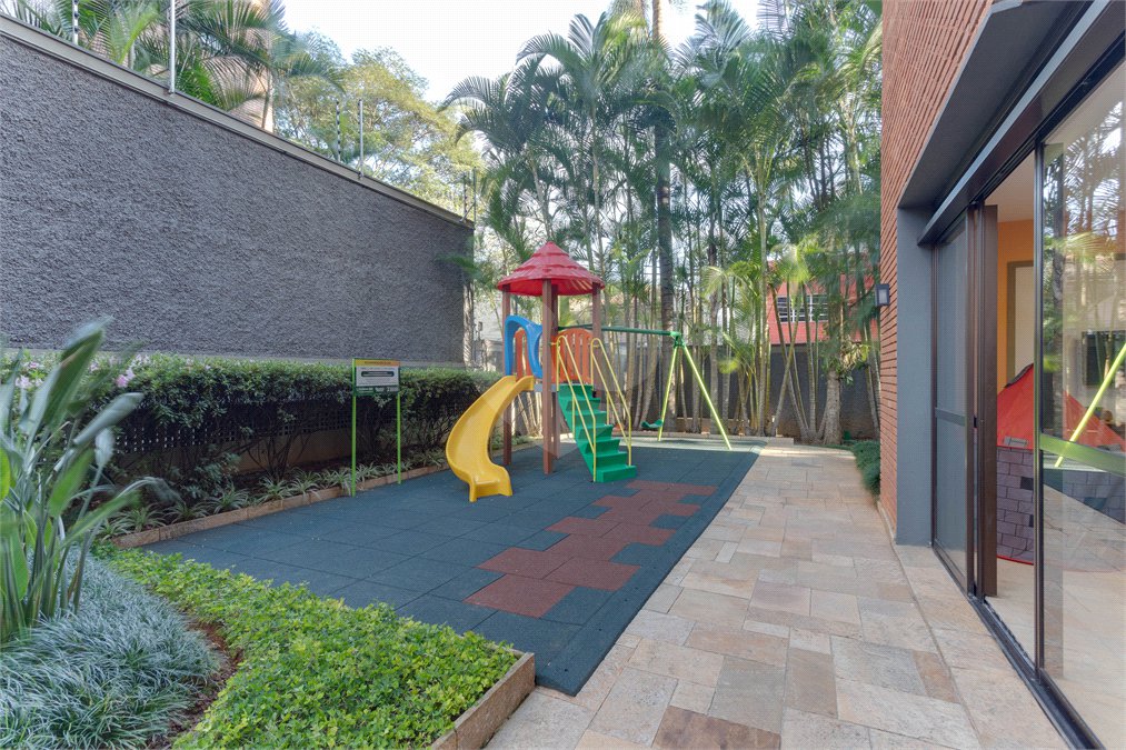 Apartamento para alugar com 3 quartos, sendo 1 suíte, em Alto da Boa Vista, São Paulo, SP
