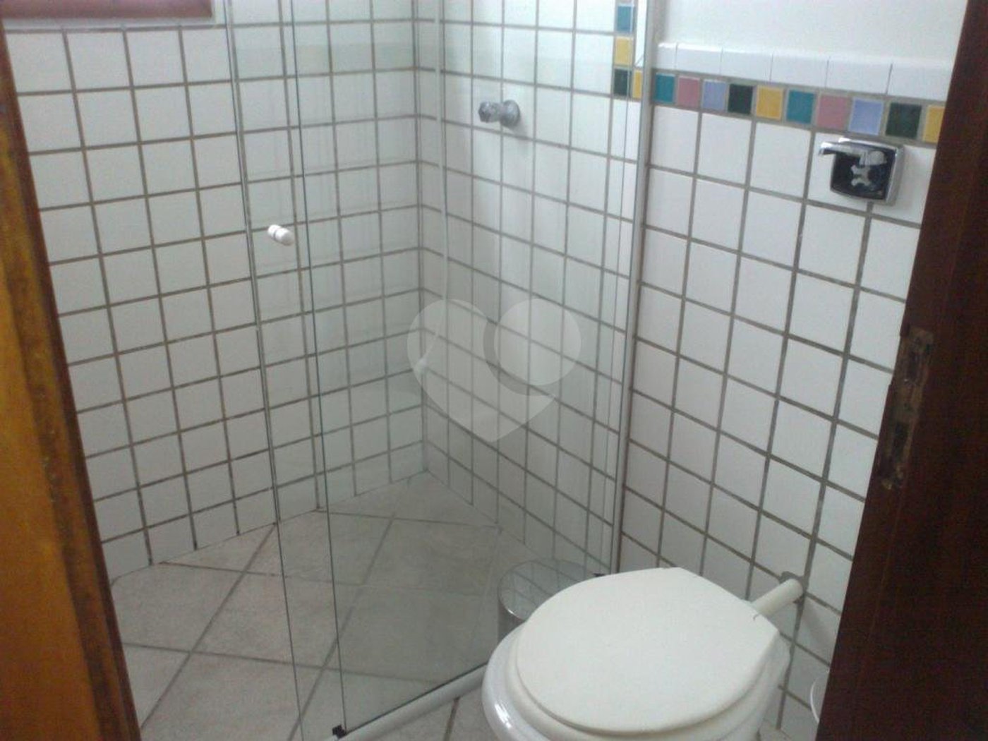 Sobrado à venda com 5 suítes em Enseada, Bertioga, SP