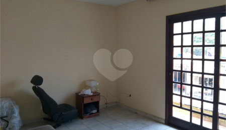 Prédio à venda em Tremembé, São Paulo, SP