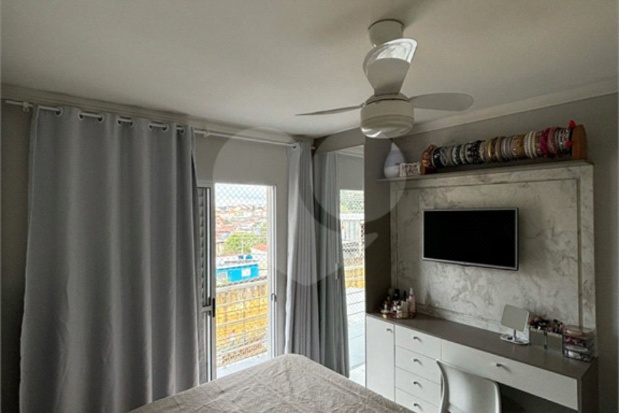 Sobrado à venda com 3 quartos, sendo 1 suíte,  em Tremembé, São Paulo, SP