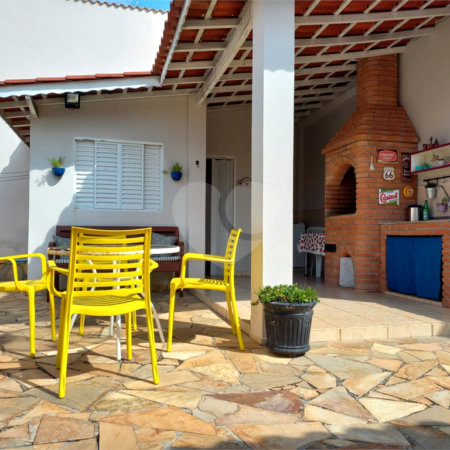 Casa à venda com 3 quartos, sendo 1 suíte, em Santa Luzia, Bragança Paulista, SP