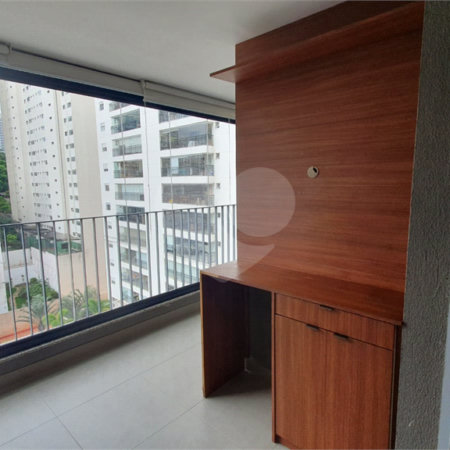 Apartamento à venda com 3 quartos, sendo 1 suíte,  em Pinheiros, São Paulo, SP