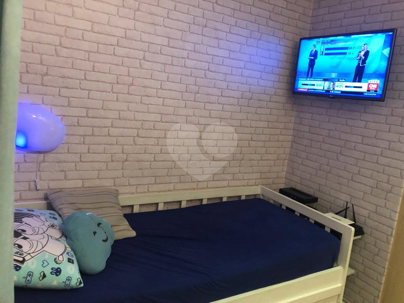 Sobrado à venda com 3 quartos, sendo 2 suítes,  em Vila Nivi, São Paulo, SP