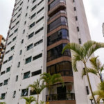 Apartamento à venda com 3 quartos, sendo 1 suíte,  em Vila Andrade, São Paulo, SP