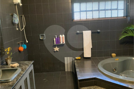 Casa à venda com 4 quartos, sendo 2 suítes, em Jardim Canadá, Ribeirão Preto, SP