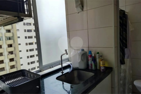 Apartamento à venda com 3 quartos, sendo 1 suíte,  em Santa Cecília, São Paulo, SP
