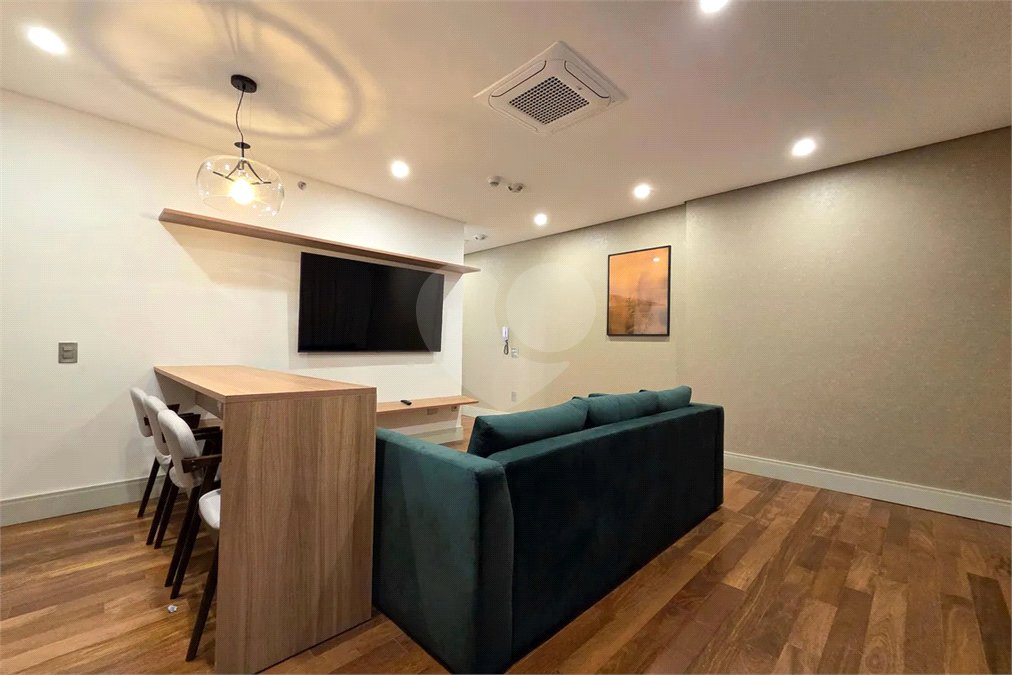 Apartamento à venda ou para alugar com 2 quartos, sendo 1 suíte, em Vila Olímpia, São Paulo, SP