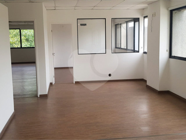 Sala à venda ou para alugar em Alto da Boa Vista, São Paulo, SP