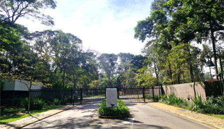 Terreno à venda no condomínio Chácara Santa Helena, São Paulo - SP