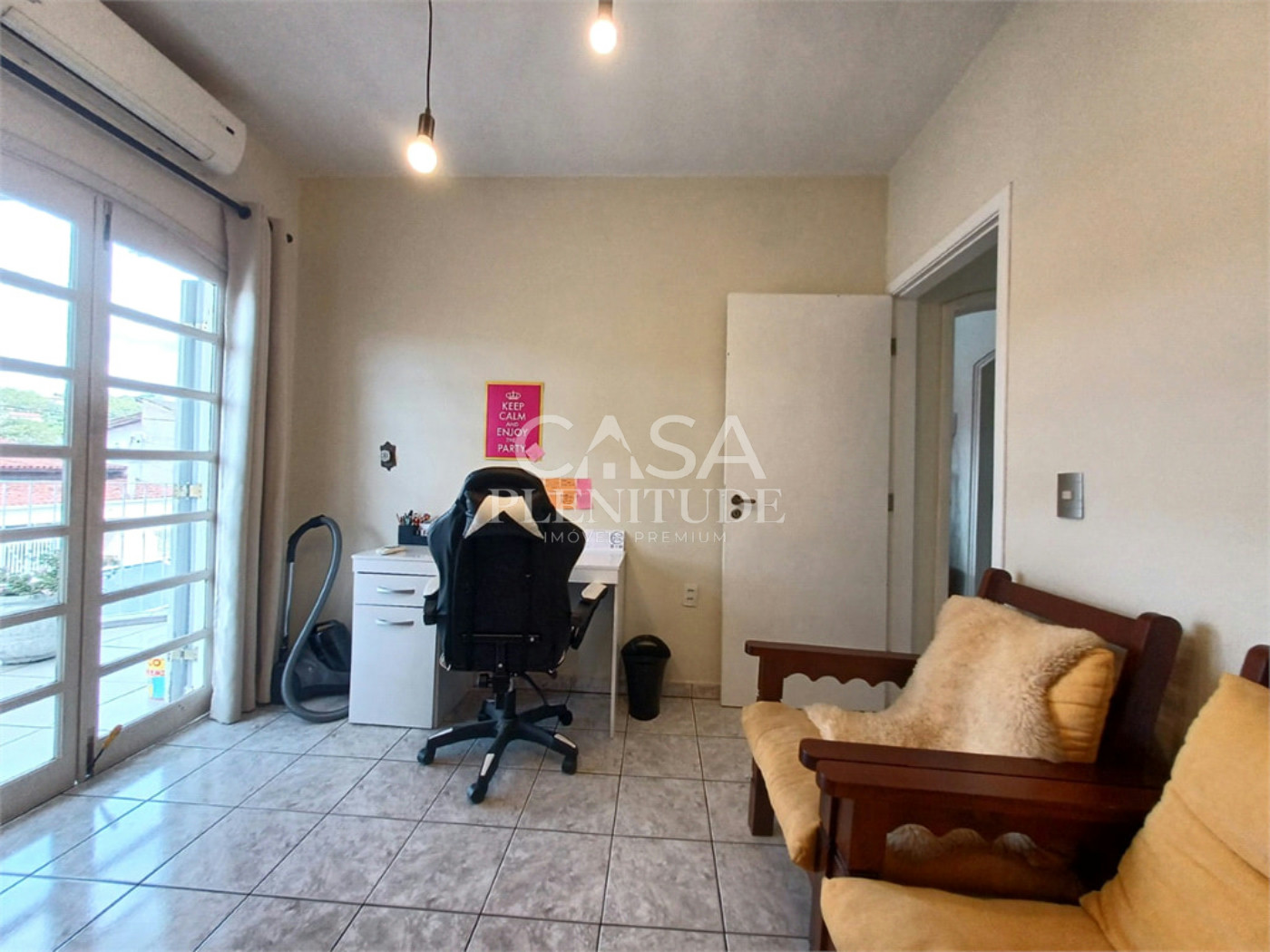 Casa à venda com 3 quartos, sendo 1 suíte,  em Jardim do Sol, Sorocaba, SP