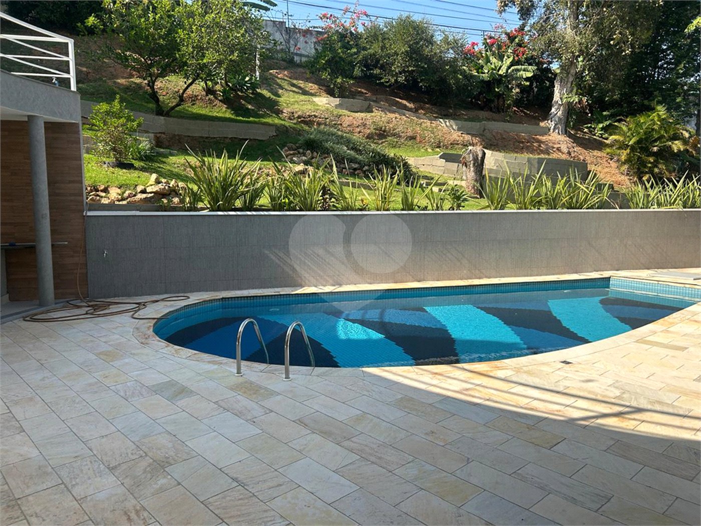 Casa à venda com 4 suítes no condomínio Jardim Paulista I, Vinhedo - SP