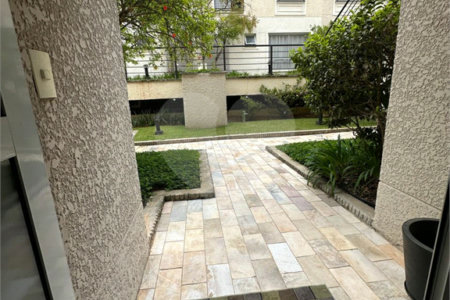 Casa à venda com 3 quartos, sendo 2 suítes, no condomínio Townhouse Village Morumbi, São Paulo - SP