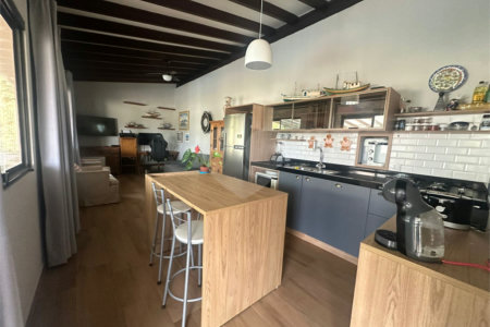Casa à venda com 3 suítes no condomínio Estância Marambaia, Vinhedo - SP