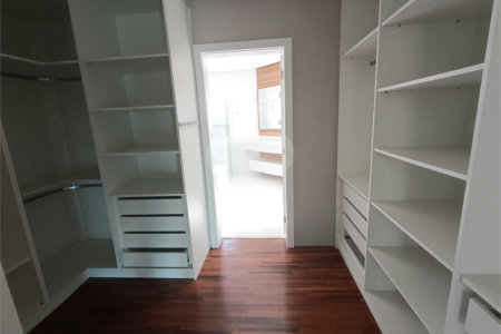 Casa à venda com 4 quartos, sendo 2 suítes, no condomínio Terras de Santa Adélia, Vargem Grande Paulista - SP