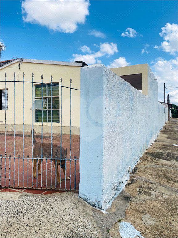 Casa à venda com 2 quartos, sendo 1 suíte, em Jardim Hungares, Sorocaba, SP