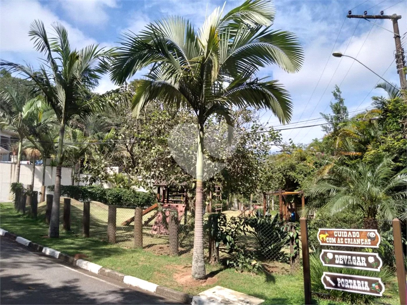 Terreno à venda no condomínio Cantareira, Mairiporã - SP