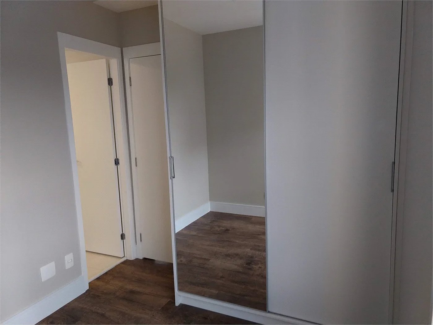 Apartamento à venda com 3 suítes em Vila Anastácio, São Paulo, SP