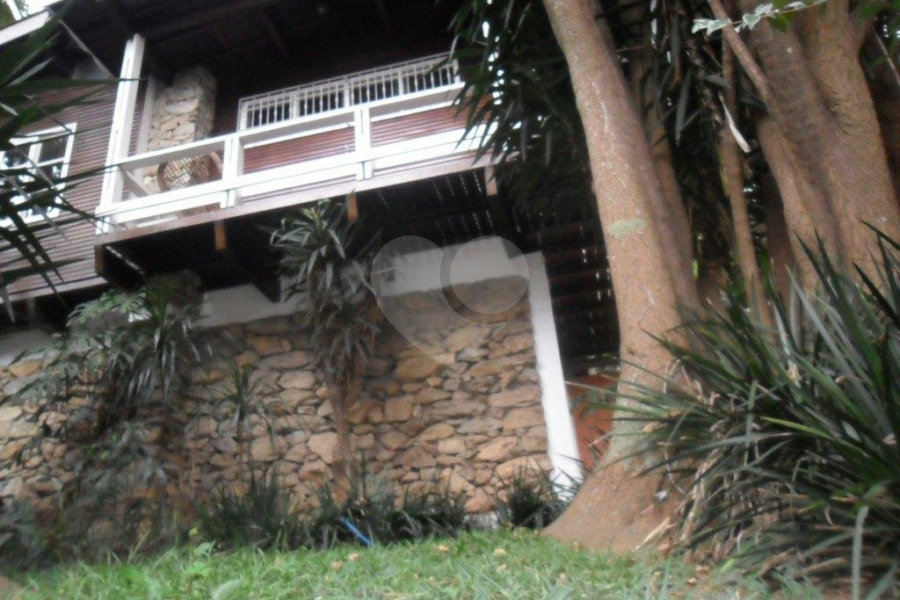 Sobrado à venda com 3 quartos, sendo 1 suíte, em Vila Albertina, São Paulo, SP