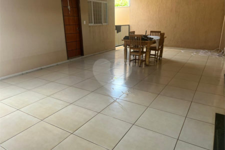 Casa à venda com 2 quartos em Jardim Boa Vista, Araraquara, SP