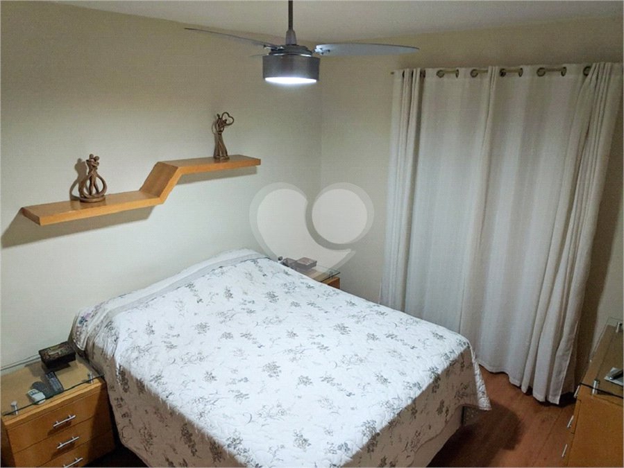 Casa à venda com 3 quartos, sendo 1 suíte, no condomínio Mariana, São Paulo - SP