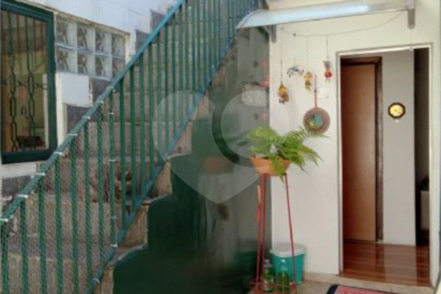 Sobrado à venda com 3 quartos, sendo 1 suíte, em Vila Paulicéia, São Paulo, SP