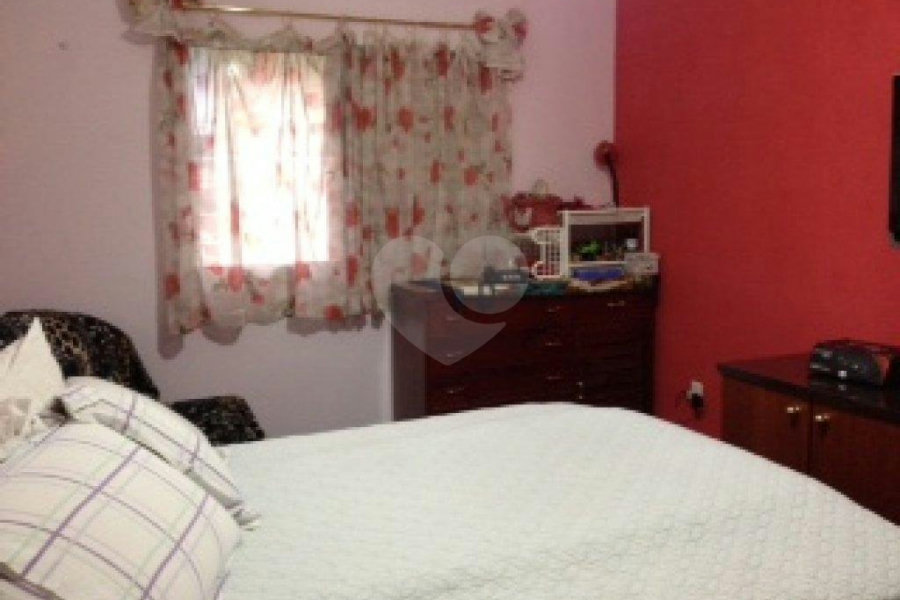 Casa Térrea à venda com 4 quartos, sendo 1 suíte, em Parque Mandaqui, São Paulo, SP