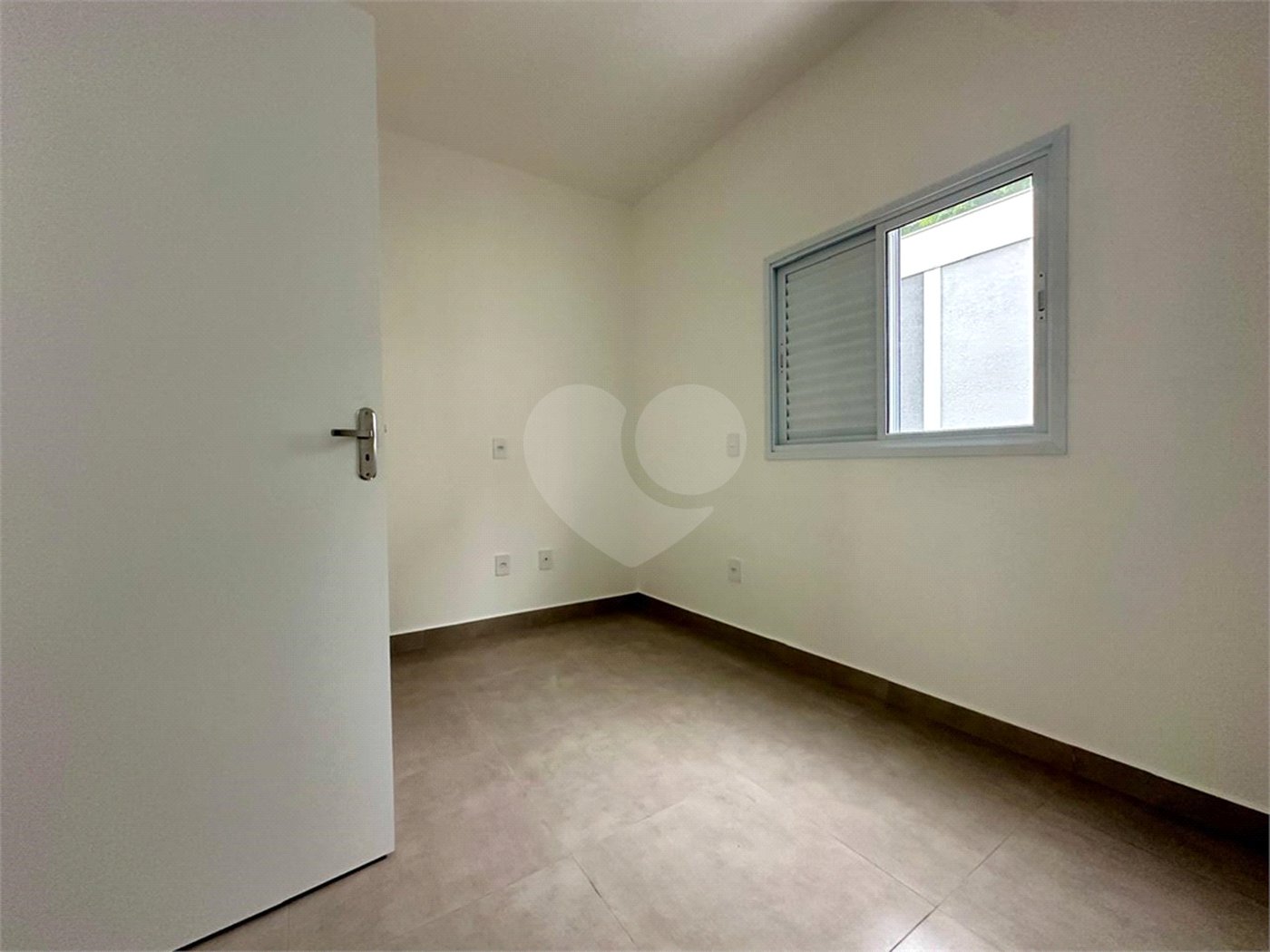 Casa à venda com 2 quartos no condomínio Residencial Vila Nova, Sorocaba - SP