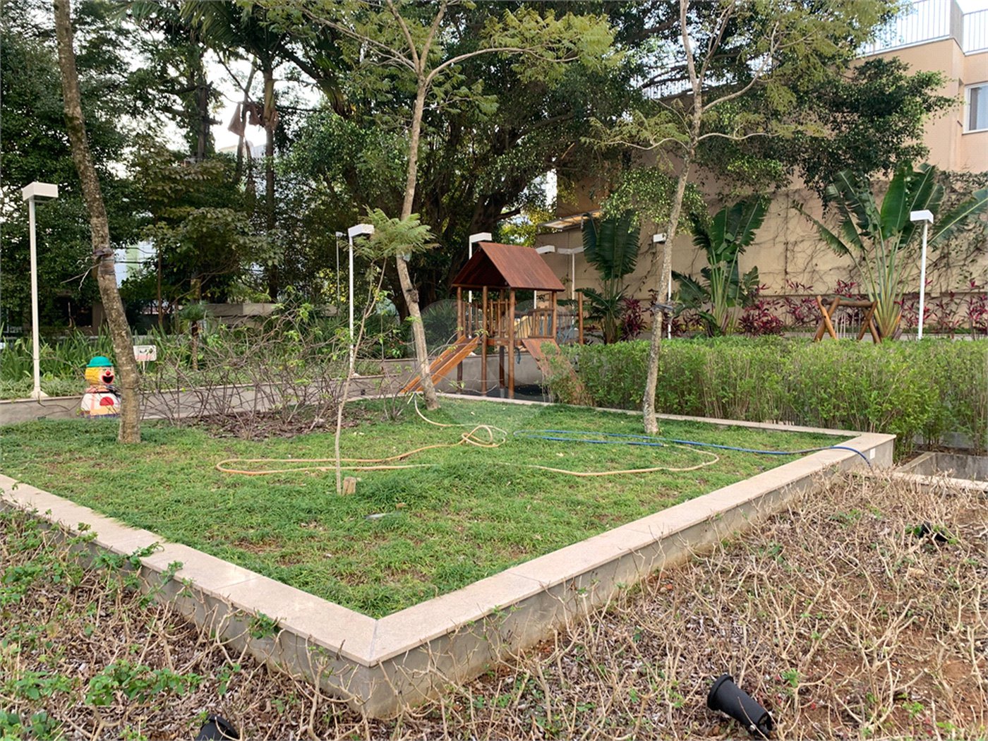 Apartamento à venda com 4 quartos, sendo 1 suíte, em Chácara Santo Antônio, São Paulo, SP