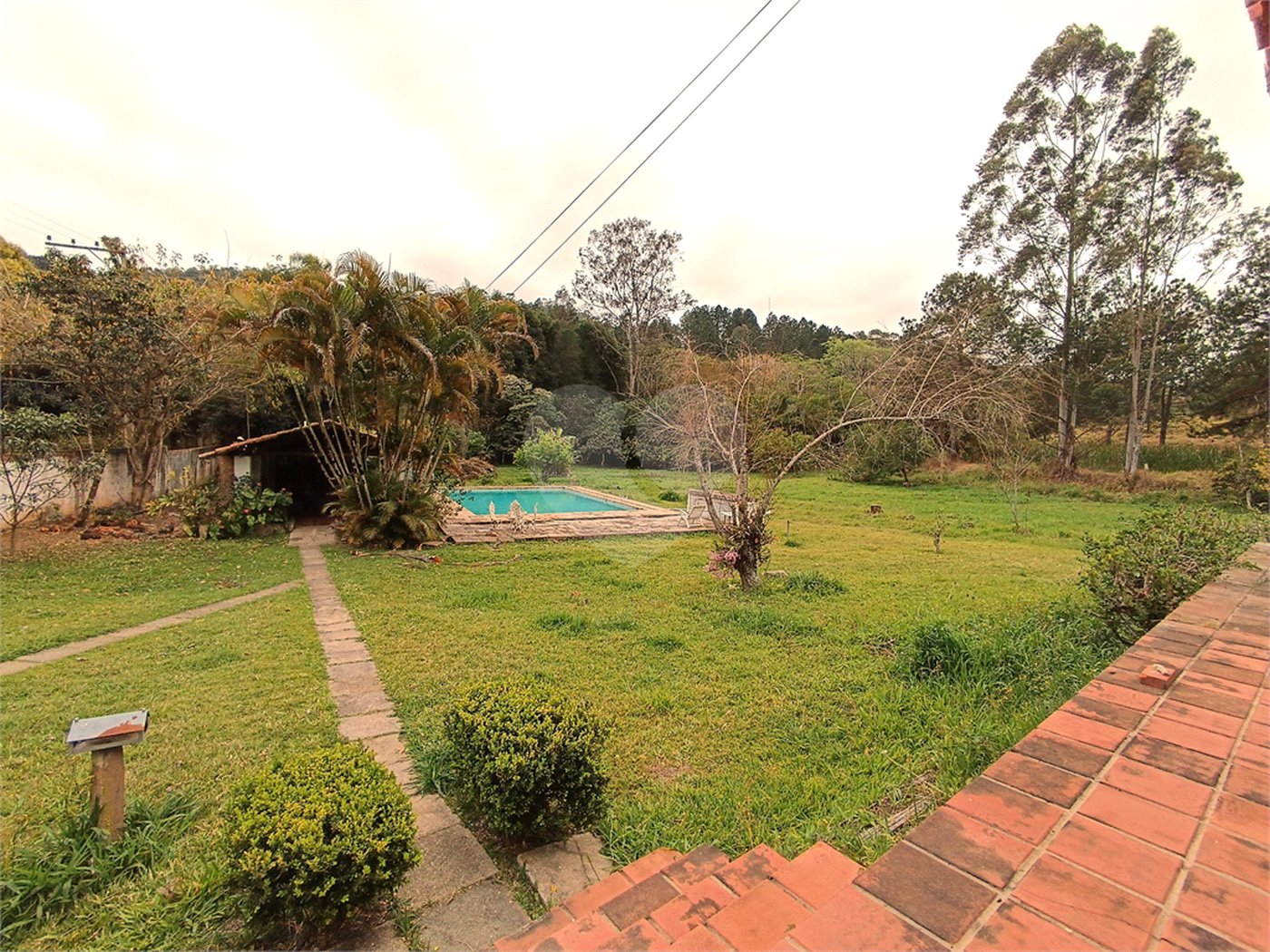 Chácara à venda com 3 quartos, sendo 1 suíte, em Dos Mendes, São Roque, SP