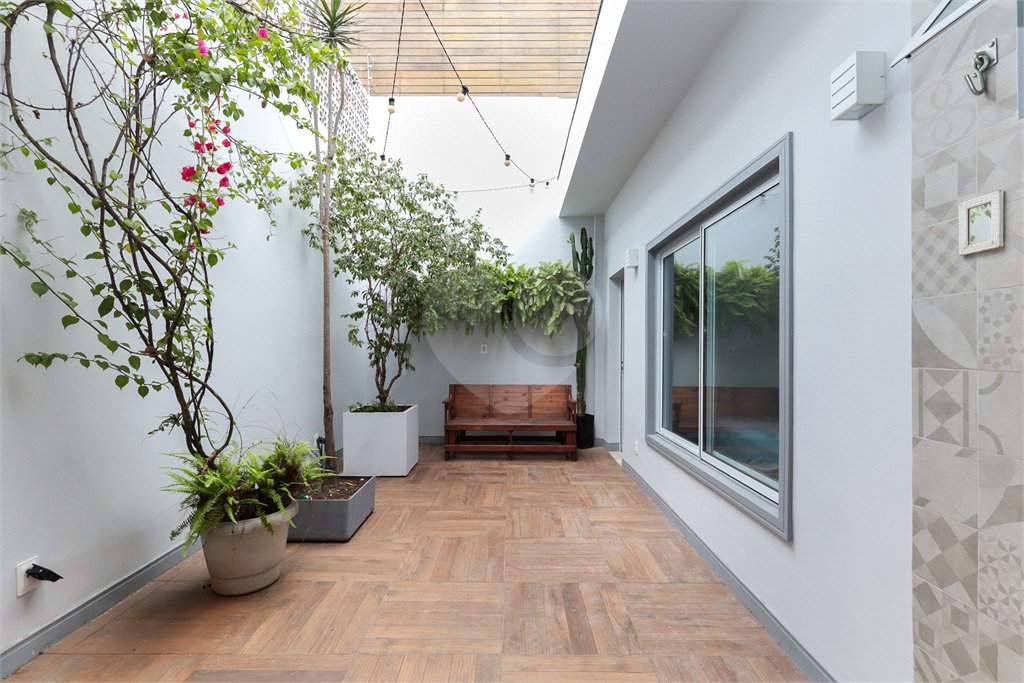 Casa à venda com 2 quartos, sendo 1 suíte,  em Chácara Santo Antônio, São Paulo, SP