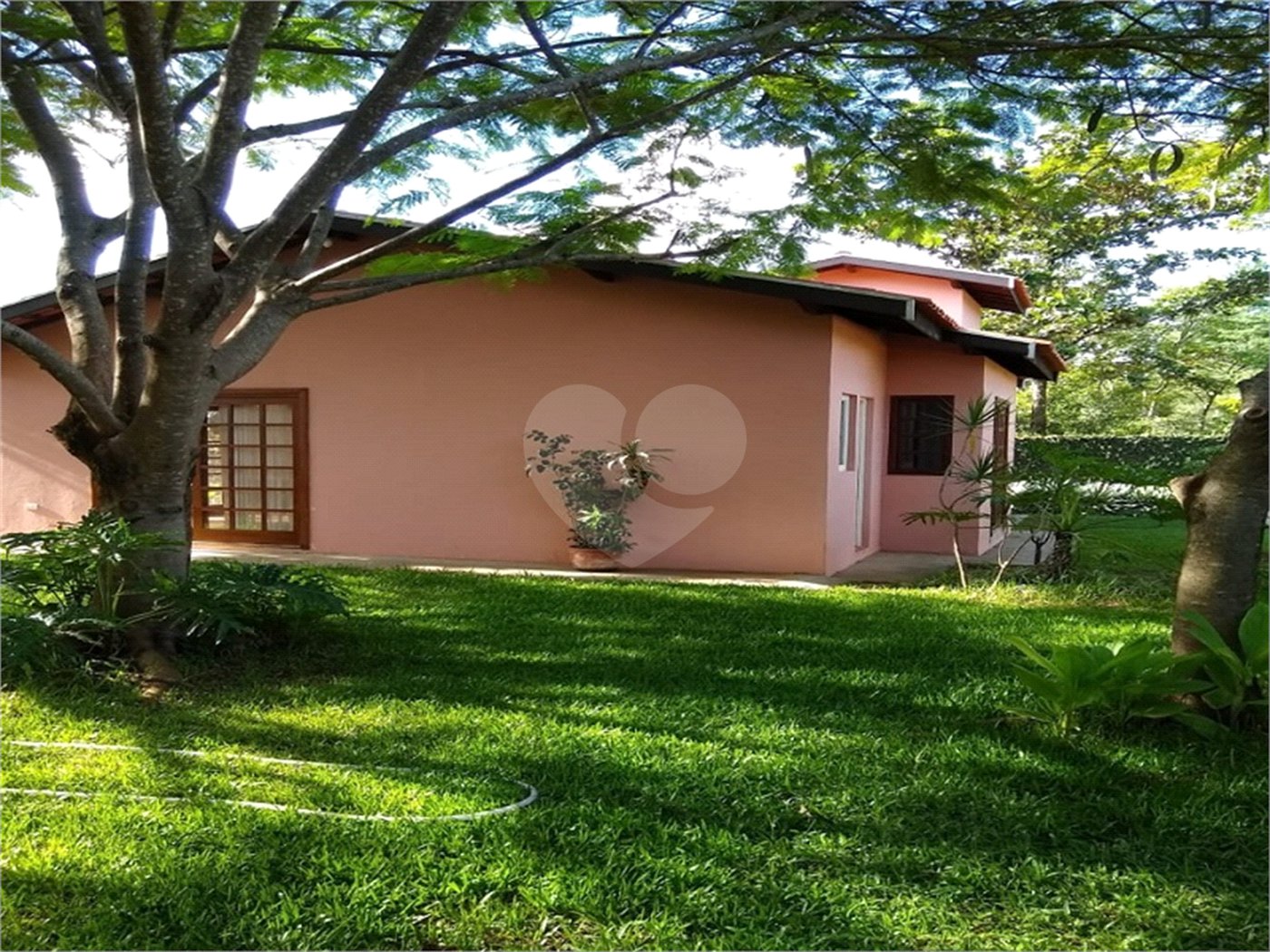 Chácara à venda com 4 suítes em Vale das Laranjeiras, Indaiatuba, SP