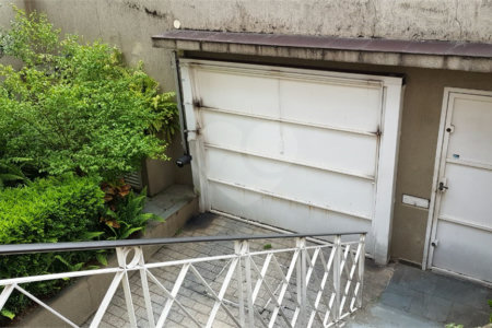 Sobrado à venda com 3 suítes em Vila Gumercindo, São Paulo, SP