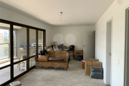 Apartamento à venda com 3 suítes em Bela Aliança, São Paulo, SP