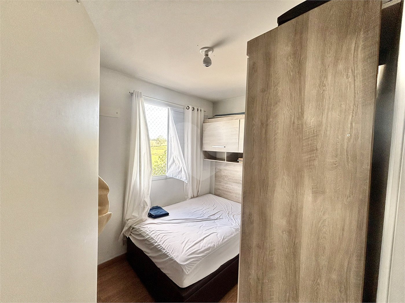 Casa à venda com 2 quartos, sendo 1 suíte, no condomínio Residencial Jasmin, Itapetininga - SP