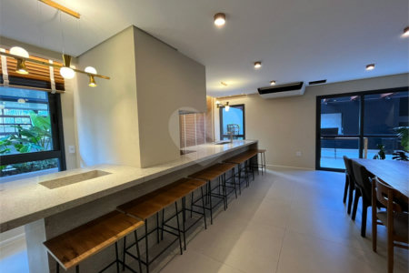 Studio locado á venda perto do metrô no Campo Belo, São Paulo - SP
