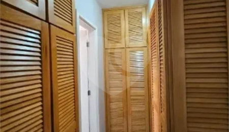 Casa à venda com 3 quartos, sendo 2 suítes,  no condomínio Vila Borghese, São Paulo - SP