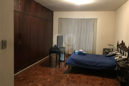 Casa à venda com 5 quartos, sendo 2 suítes, em Planalto Paulista, São Paulo, SP