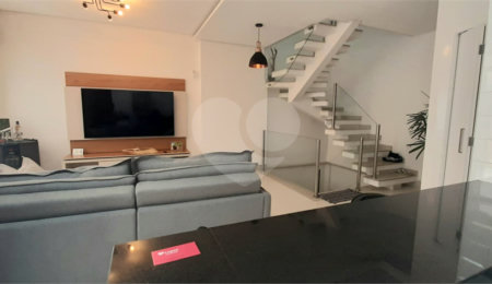 Casa à venda com 3 quartos, sendo 1 suíte,  no condomínio Residencial Gran Veiga, São Paulo - SP